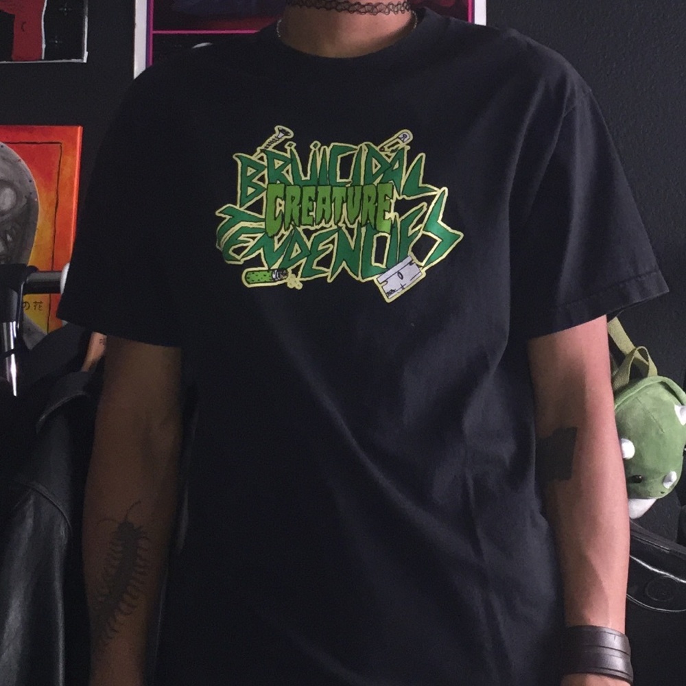 Black medium CREATURE skate shirt